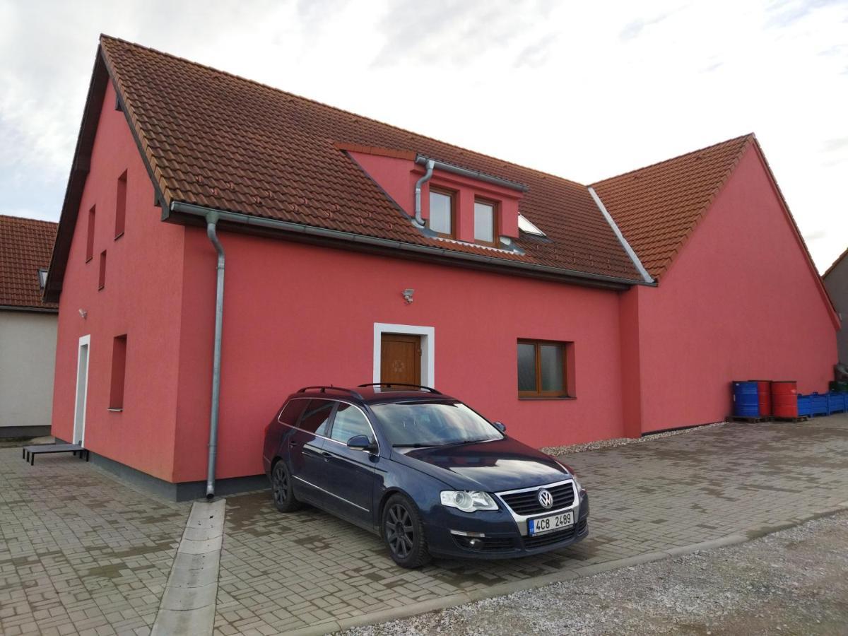 Penzion Janousek Motorsport Cesky Krumlov Přísečná Exterior foto